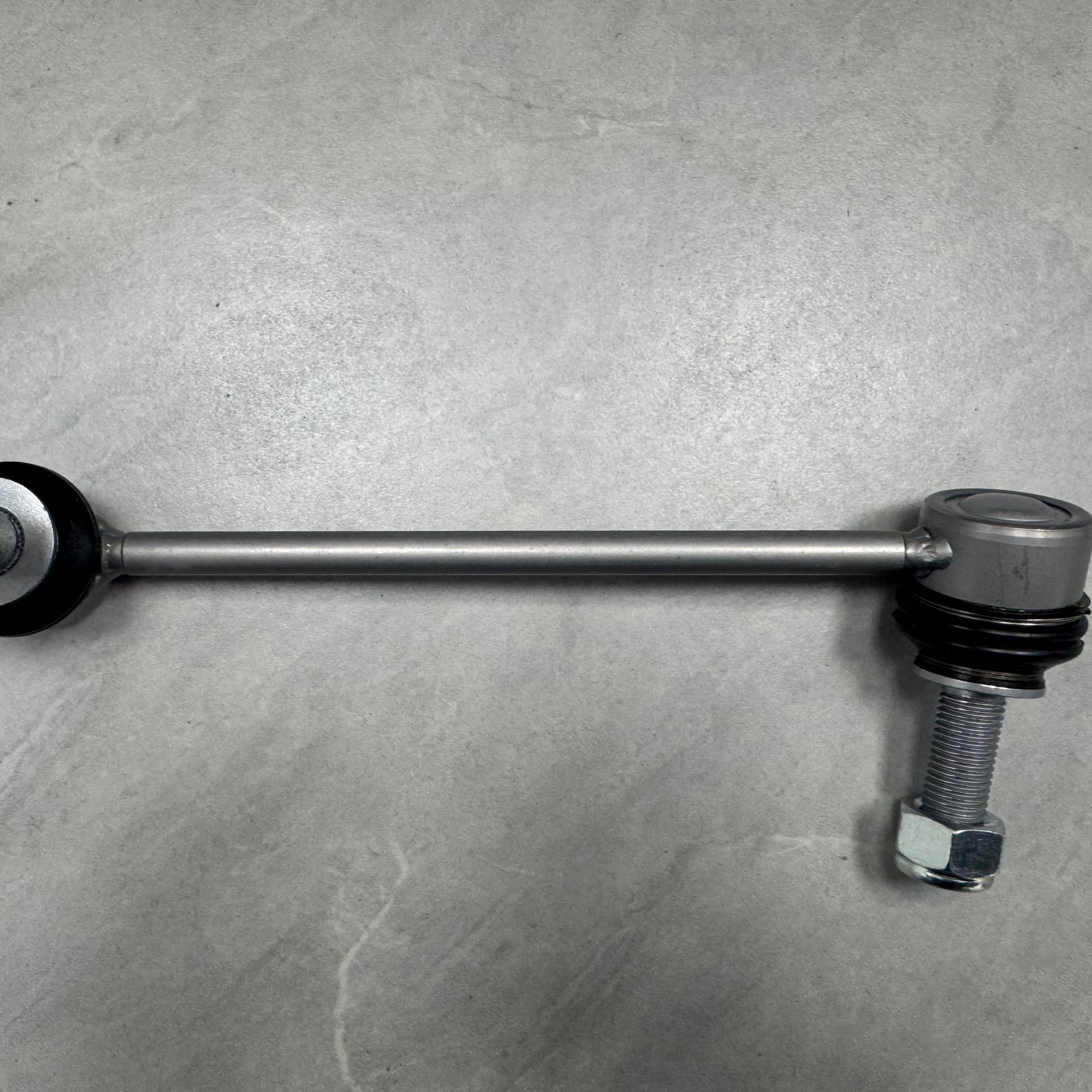 Great Selling Durable Auto Parts RH Front Balance Bar Ball Joint Automobile Car P000001469001 Front Balance Bar Ball Joint